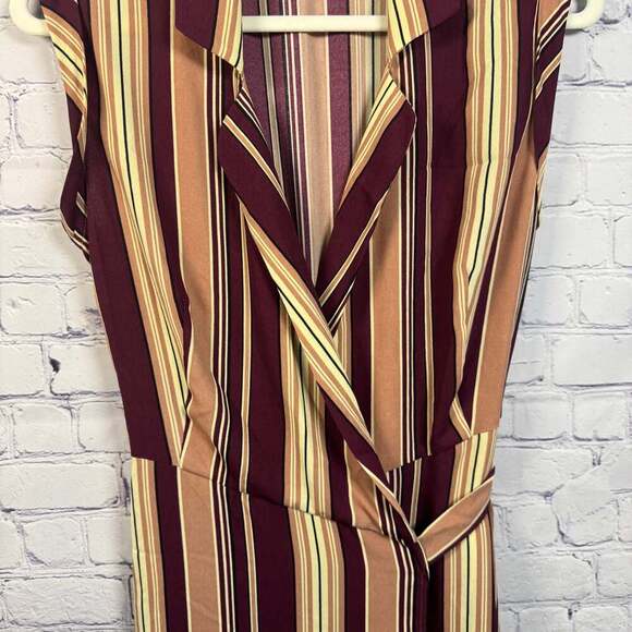 Xhilaration Wrap Dress Size Medium - Picture 3 of 7